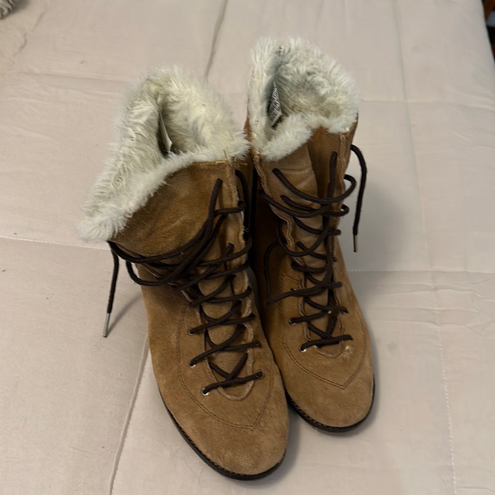 Michael Kors wedge bootie size 9